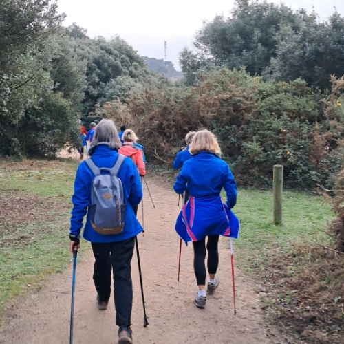 Marche nordique du R2C au Croisic : sortie en groupe